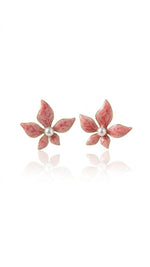 El Regalo 1Pair Stainless Steel Flower Pearl Earrings for Girls & Women | Gold Plated Retro Vintage Floral Enamel Stud Earrings | Anti-Tarnish Hypoallergenic Earrings | Cute & Elegant Studs (Pink)