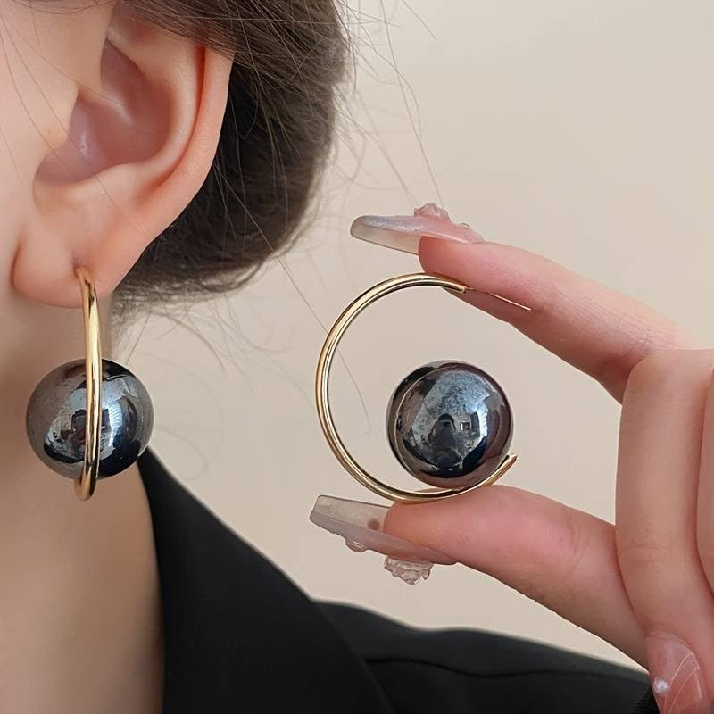 El Regalo Western Pearl Earrings- Delicate Glossy C Shaped Pearl Hoop Earring- Elegant Vintage Style Earrings for Girls & Women (Grey Pearl)