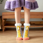 El Regalo 1 Pair Thermal Fluffy Socks for Kids- Girls/Boys - Soft Warm Fleece Lining Knitting Non-Slip Winter Slipper Socks - Christmas Santa, Heart & Giraffe (Giraffe Slipper Socks, 3-6 Years)