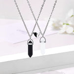 El Regalo 2Pcs/Set Crystal Bff Best Friend Magnetic Couple Matching Split Heart Pendant Necklaces For Besties/Couples - Valentines Day Gift (Black & White, Unisex Adult)