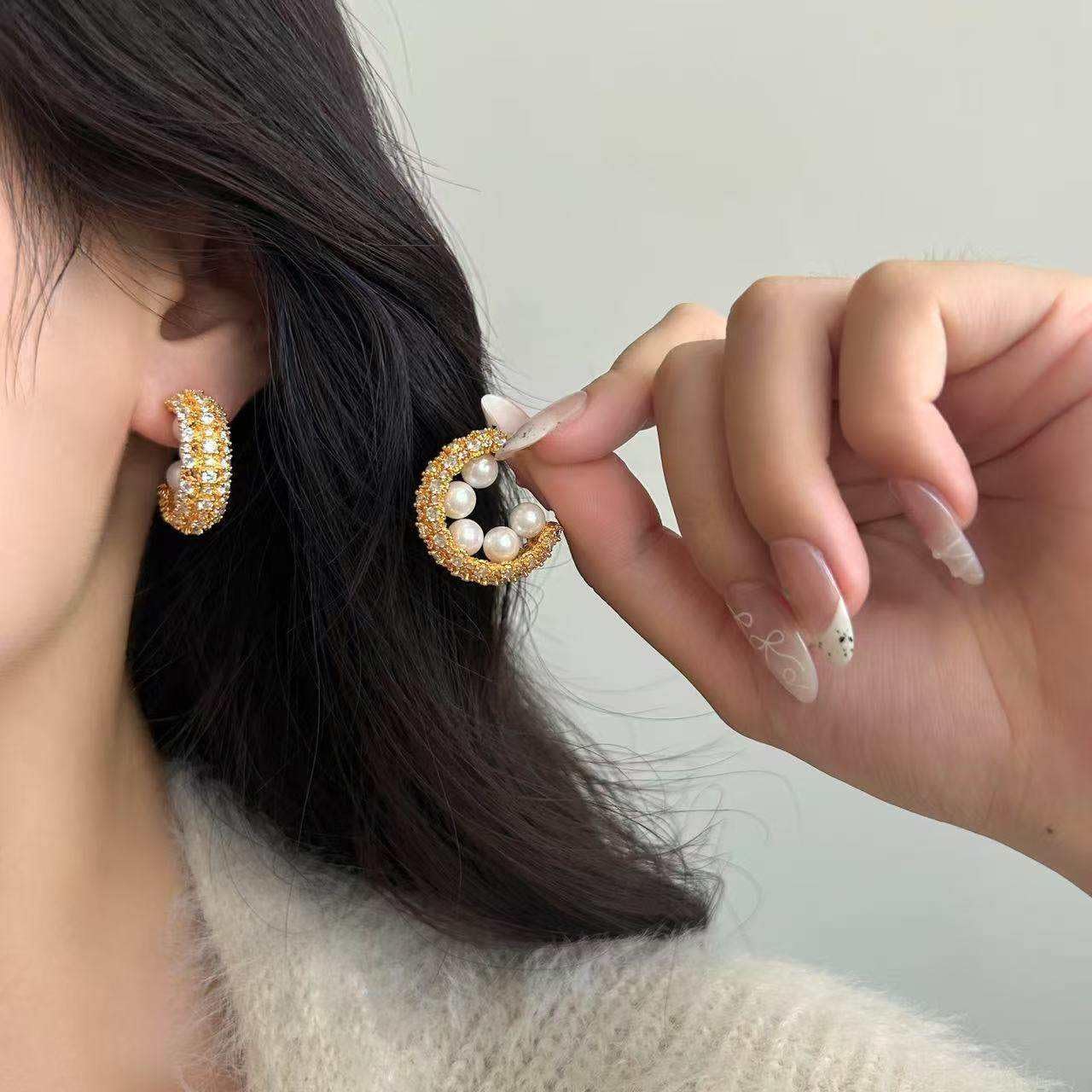 El Regalo Luxury Pearl & Zircon C Half Hoop Earrings for Women - 14K Gold Plated Pave Crystal Studs | Elegant Party Jewellery | Ideal Gift for Anniversary, Wedding & Birthdays (Gold)