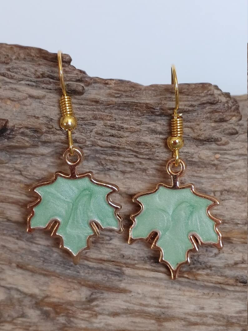 El Regalo 1 Pair Enamel Fall Maple Leaves Hypoallergenic Drop Earrings for Girls/Teens/Women (Silky Green Maple Leaves)