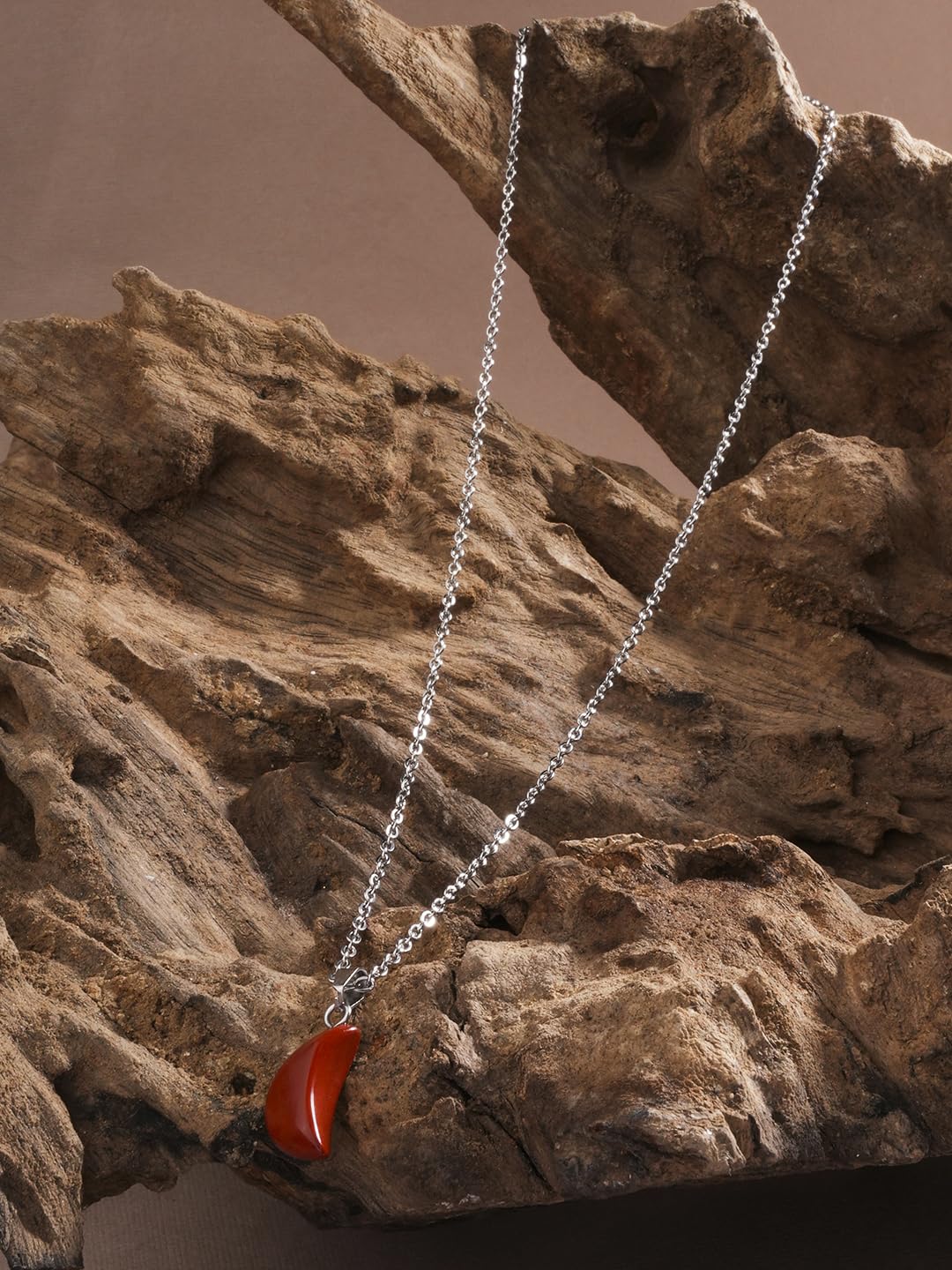 El Regalo Beautiful Agate Crescent Moon Pendant Necklace with Stainless Steel Chain for Girls & Women (Brick Red Moon)
