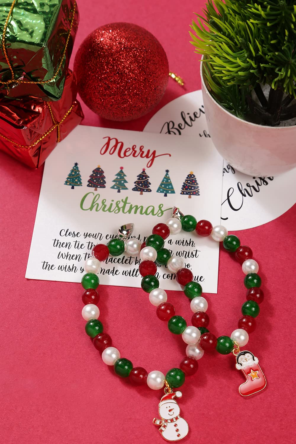 El Regalo 2PCs Christmas Bracelet Set Santa Claus Snowflake Christmas Tree Beaded Stretch Bracelet for Women Girls Stocking Stuffers Holiday Party Favors (Style-2)
