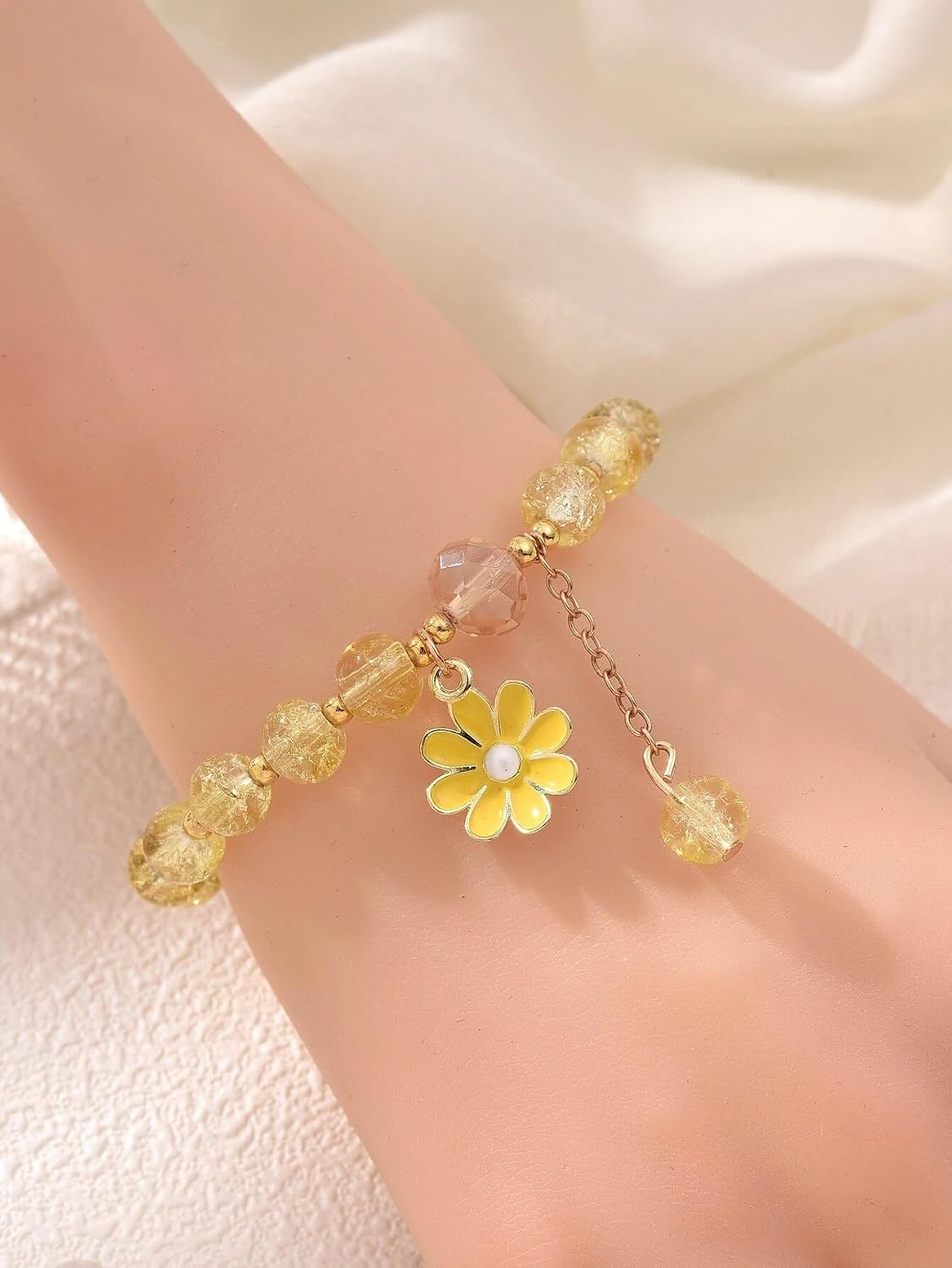 El Regalo 1 PC Dailsy Flower Sparkly Crystal Beads Tassel Bracelet for Girls/Teens/Women- Cute Crackle Beads Daisy Flower Stretch Bracelet (Yellow)