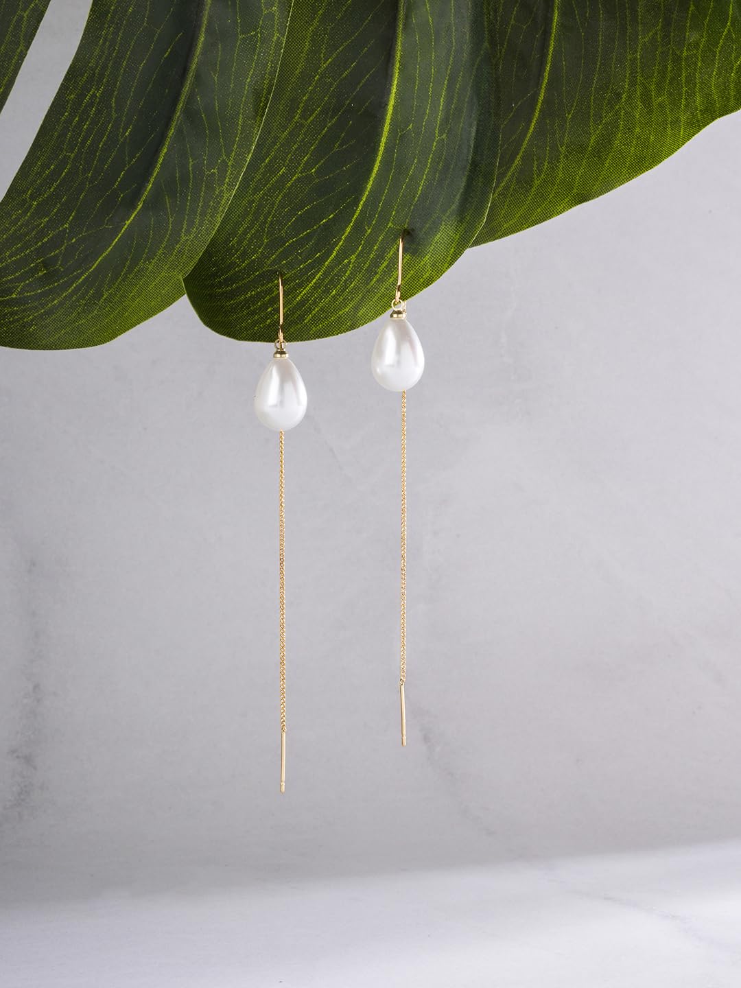 El Regalo 1 Pair Long Needle-Threader Earrings - Trendy, Contemporary, Fashionable Sui Dhaaga Earrings with Shell, Butterfly, Heart, Mermaid Charms (Golden Pearl Drop Threader)