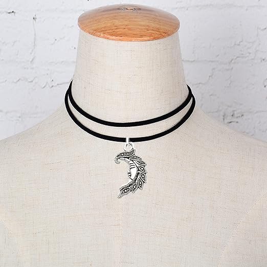 El Regalo 1PC Retro Gothic Sun or Crescent Moon Charm Choker Necklace- Faux Leather Double Layer Sun/Moon Pendant Necklace for Girls & Women (Crescent Moon)