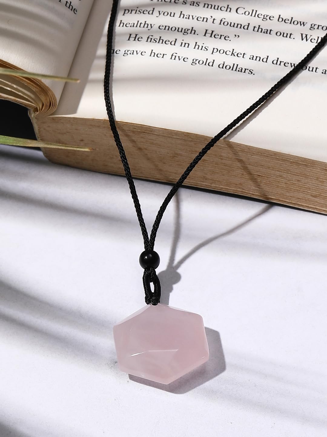 El Regalo Natural Healing Stones Hexagram Pendant Unisex Necklace for Men/Women (Pink Rose Quartz)