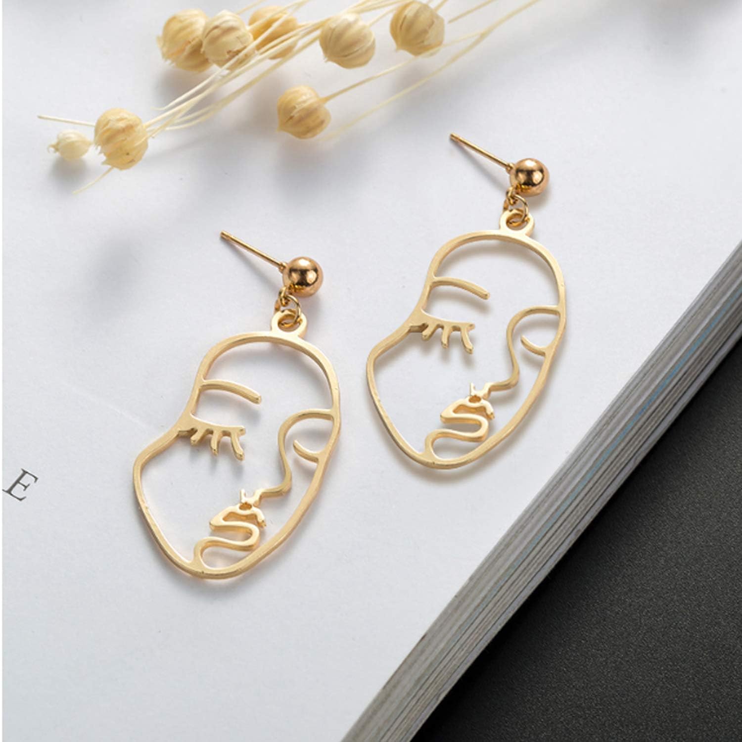 El Regalo "Chehra" Abstract Face Earrings- Gold Tone Geometric Hollow Face Earrings for Girls & Women- Vintage Fashion (Face Stud)