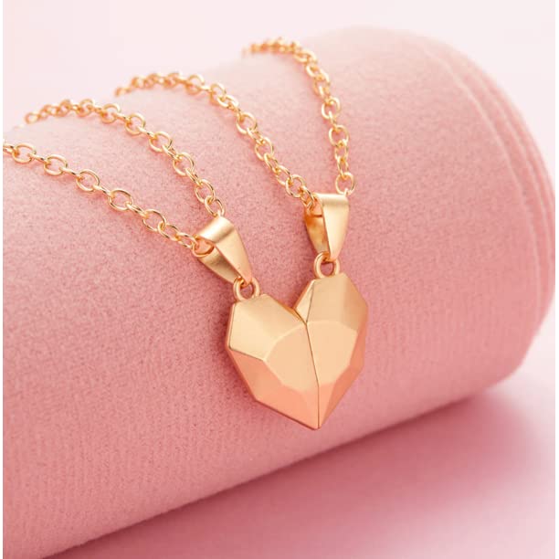 El Regalo Unisex Valentines Day Gift - 2 Pcs Heart Couples Magnetic Necklace for Couples/Besties/Friends - Matching Pendant Friendship Distance Magnetic Love Heart Jewelry (Golden Hearts)