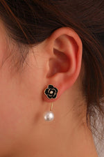El Regalo 1 Pair Luxury Black & White Camellia Oil Drop Flower Pearl Cuff Earrings for Girls & Women - Retro Elegant Flower Stud Earring (Black)