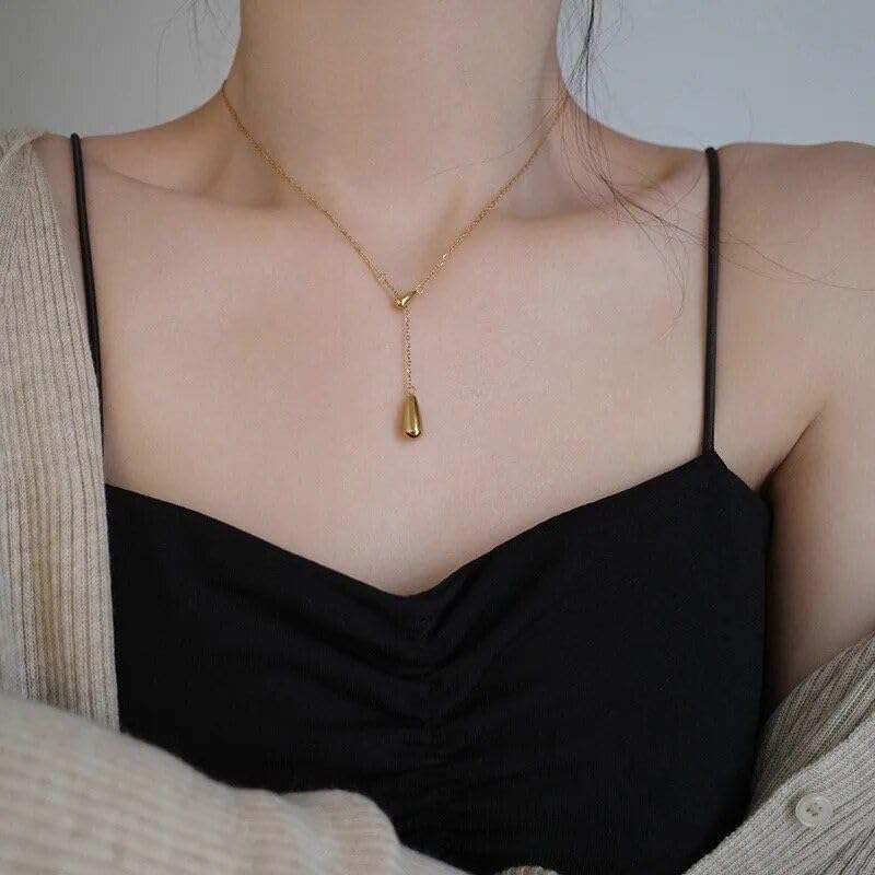 El Regalo Water Drop Minimalist Stainless Steel Necklace - Anti Tarnish, Waterproof Elegant Drop Pendant Necklace for Women - Classy & Timeless Design for Any Occasion