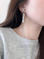El Regalo Women's & Girl's Elegant Grey Iridescent Pearl Fringe Earrings - 2 Ways Wheat Fringed Ear Jacket Earrings, Lightweight, Versatile Design for Sophisticated Style