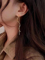 El Regalo Stainless Steel Ati Tarnish- NO RUST Earrings- Rose Gold Plated Stainless Steel Cute Stud Earrings for Women/Girls (Wave Threader Earrings)