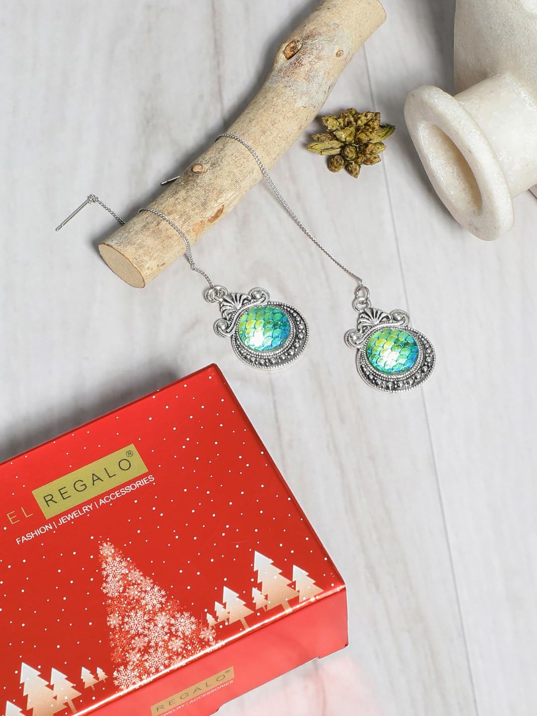 El Regalo 1 Pair Gradient 3D Mermaid Shell Threader Earrings for Girls & Women- Vintage Threader Earrings