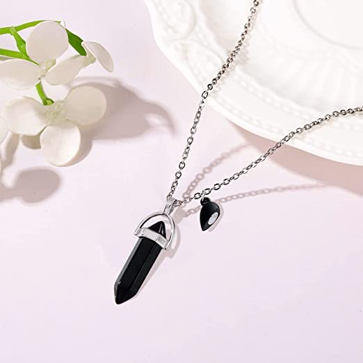 El Regalo 2Pcs/Set Crystal Bff Best Friend Magnetic Couple Matching Split Heart Pendant Necklaces For Besties/Couples - Valentines Day Gift (Black & White, Unisex Adult)