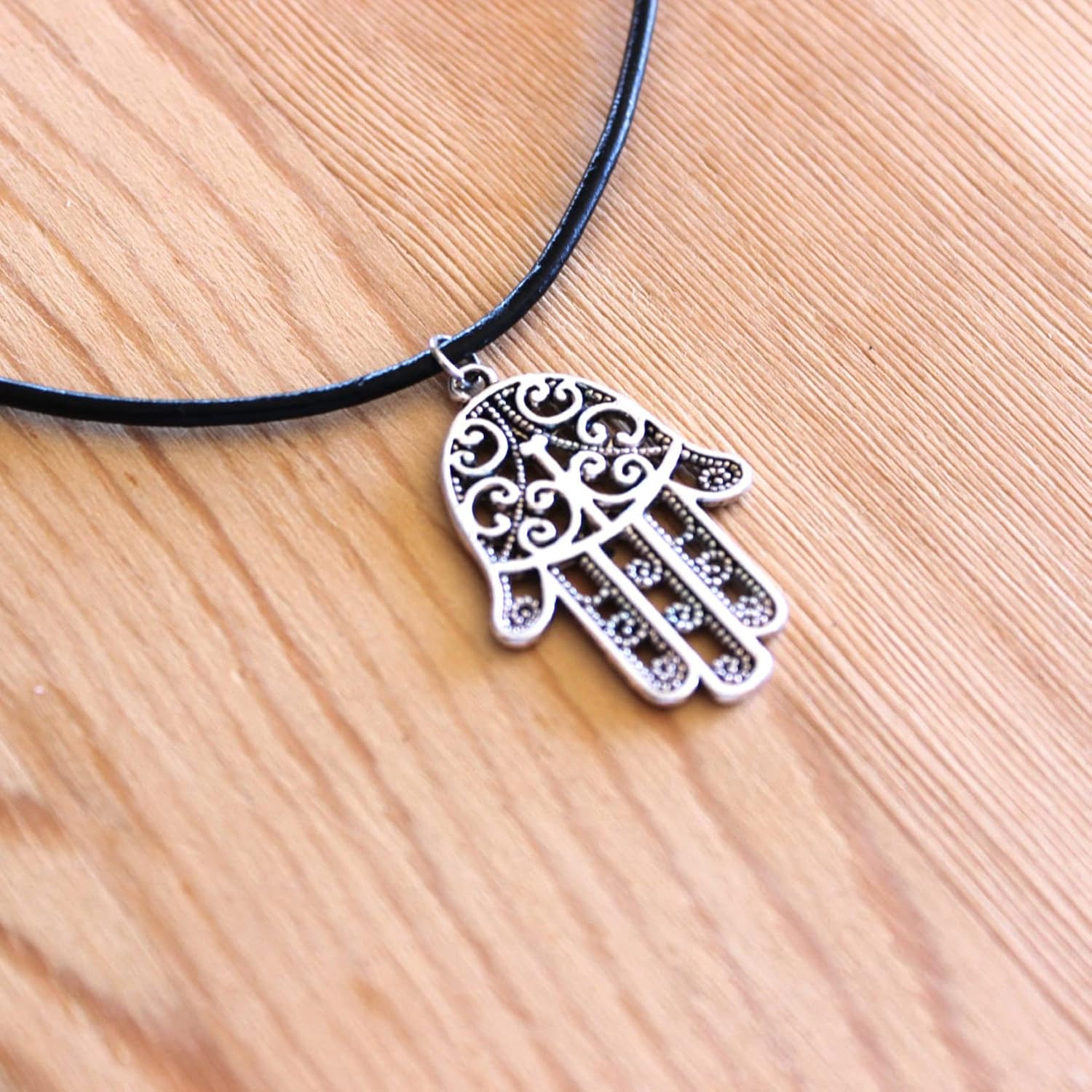 El Regalo Simple Evil Eye Hamsa Hand Pendant Necklace for Girls & Women | Evil Eye Necklace Third Blue Eyes Amulet Protection Pendant for Girls & Women (Big Hamsa Hand)