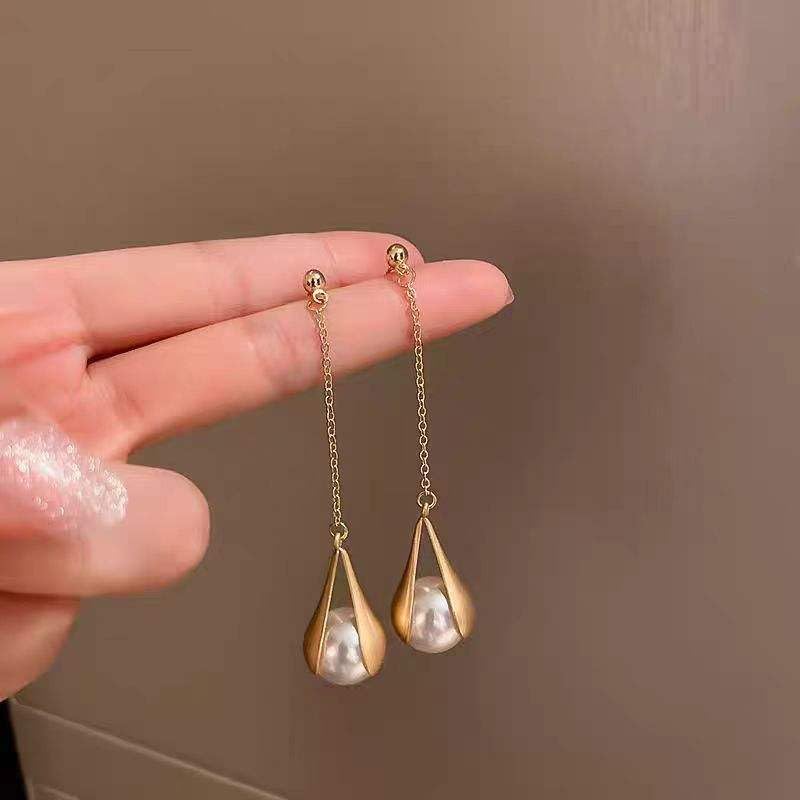 El Regalo Elegant Faux Pearl Earrings for Women - Elegant 18K Gold & Silver Plated Moti Jewelry Collection | Fancy Studs, Dainty Drops & Long Dangle Pearls Earrings for Girls (Style-2)