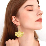 El Regalo Big & Bold Ginkgo Leaf Drop Dangle Earrings - Fashionable Fall Maple Leaf Boho Earrings for Women & Girls, Classy Statement Jewelry (Gold)