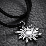 El Regalo 1PC Retro Gothic Sun or Crescent Moon Charm Choker Necklace- Faux Leather Double Layer Sun/Moon Pendant Necklace for Girls & Women (Gothic Sun)