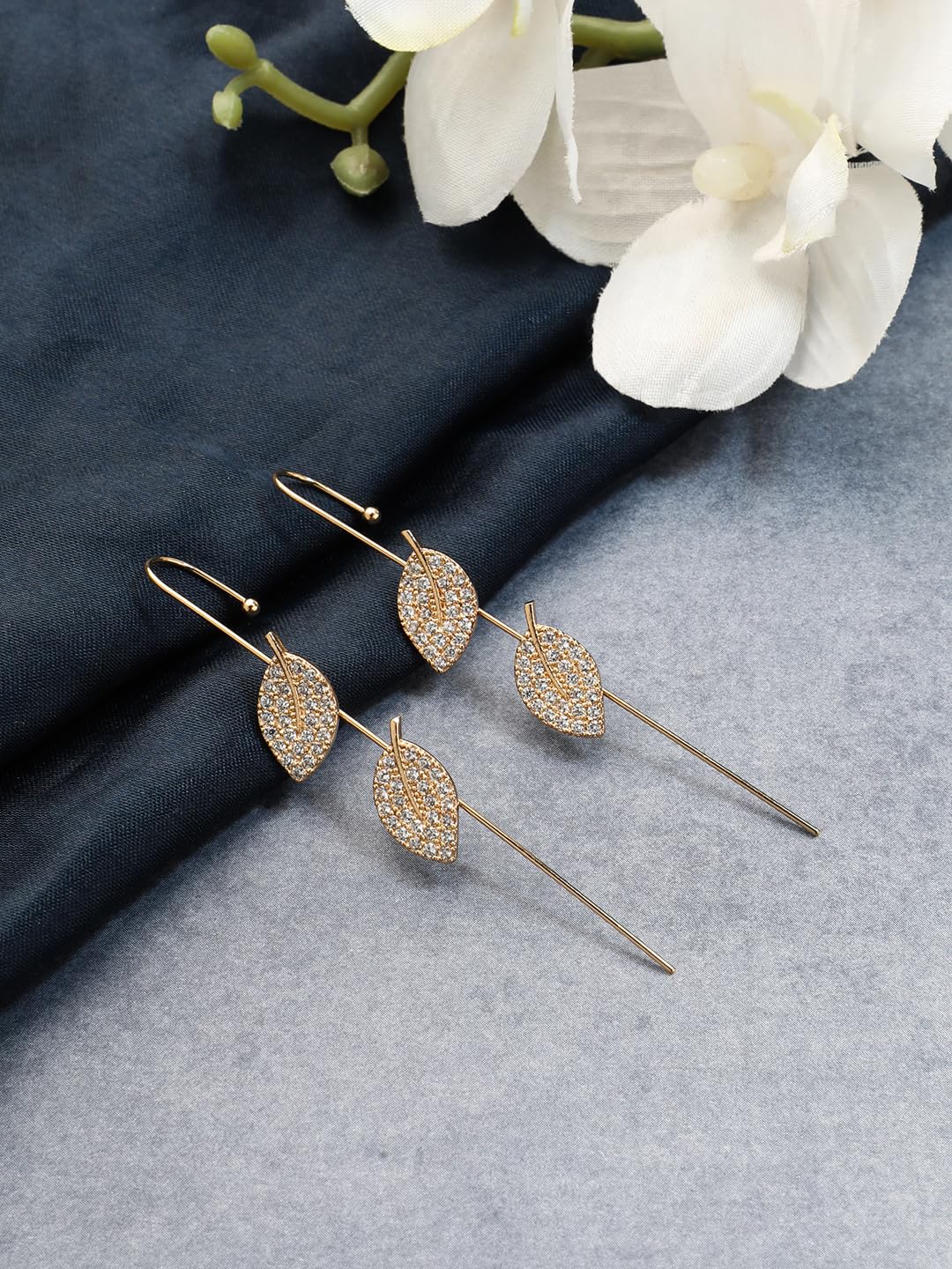 El Regalo 1 Pair Fancy Western Ear Wrap Needle Ear Crawler Earrings - Inlaid Zircon, Elegant Ear Cuff Climber Hook Earrings for Women Girls (Stylish 2 Leaves Ear Crawlers)