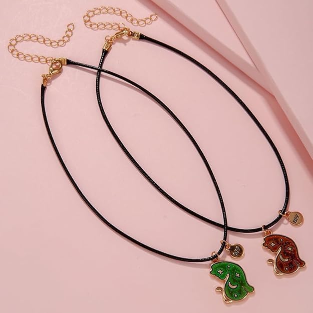 El Regalo Womens 2PCs BFF Best Friends Cats with Moon Stars Necklaces Set- Best Friends Necklace for 2 Color Change Due to Temperature BFF Jewelry Friendship Gifts