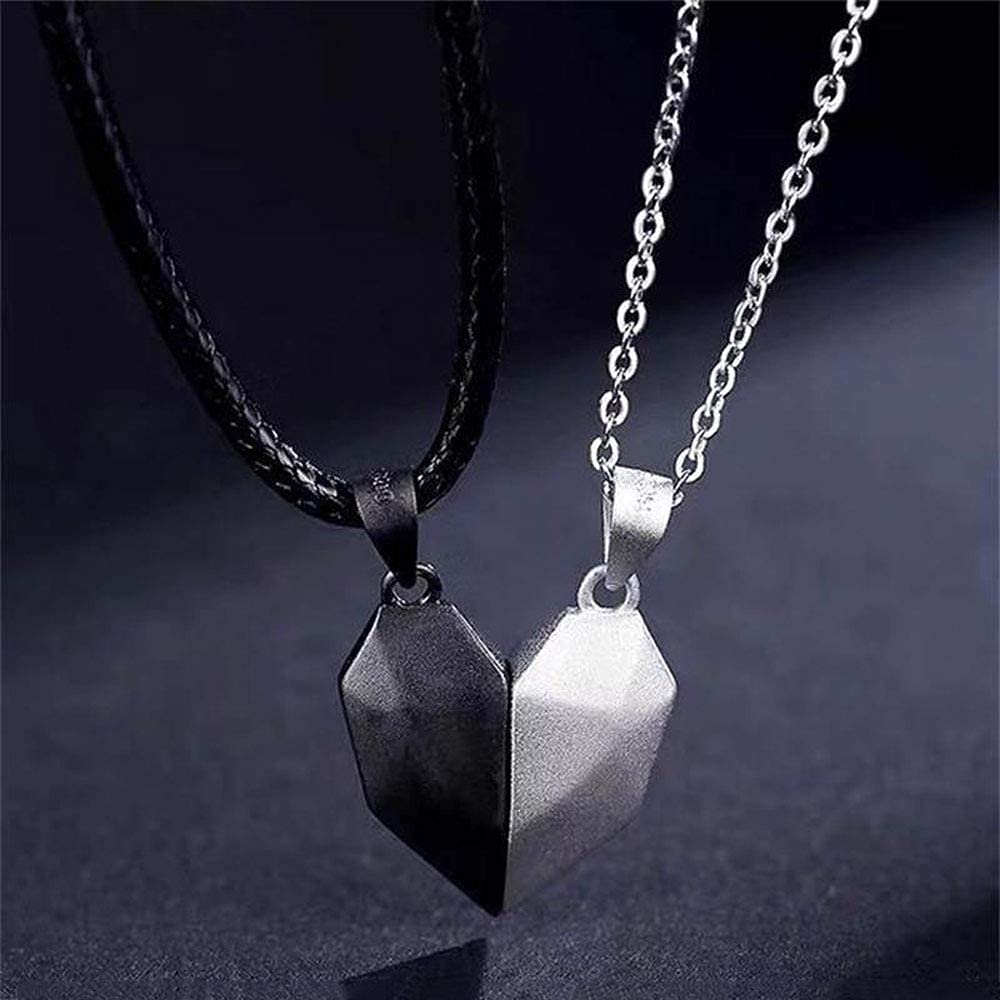 El Regalo 2 Pcs Heart Couples Magnetic Necklace for Couples/Besties/Friends - Black White Matching Pendant Friendship Distance Magnetic Love Heart Jewelry for Boyfriend Girlfriend Valentines Gifts