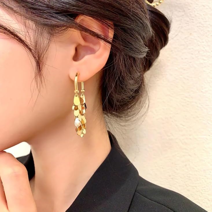 El Regalo Western Golden Coin Pendant Hoop Earrings - Classic Hoops with Light Disc Charms - Elegant and Versatile Jewelry for Women - Luxurious and Sophisticated Design (Front Back Tassel Hoop)
