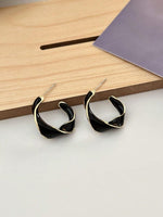 EL Regalo 1 Pair Wave Minimalist Gold Details Studs Hoop Earrings: Statement Loop Earrings for Girls & Women (Black)