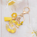 El Regalo Personalized Name Initials Natural Flowers & Bee Charm Keychain - Custom Letter Keyring with Daisy Flower & Honey Bee Pendant, Purse, Bag, Backpack Accessory (Letter S)
