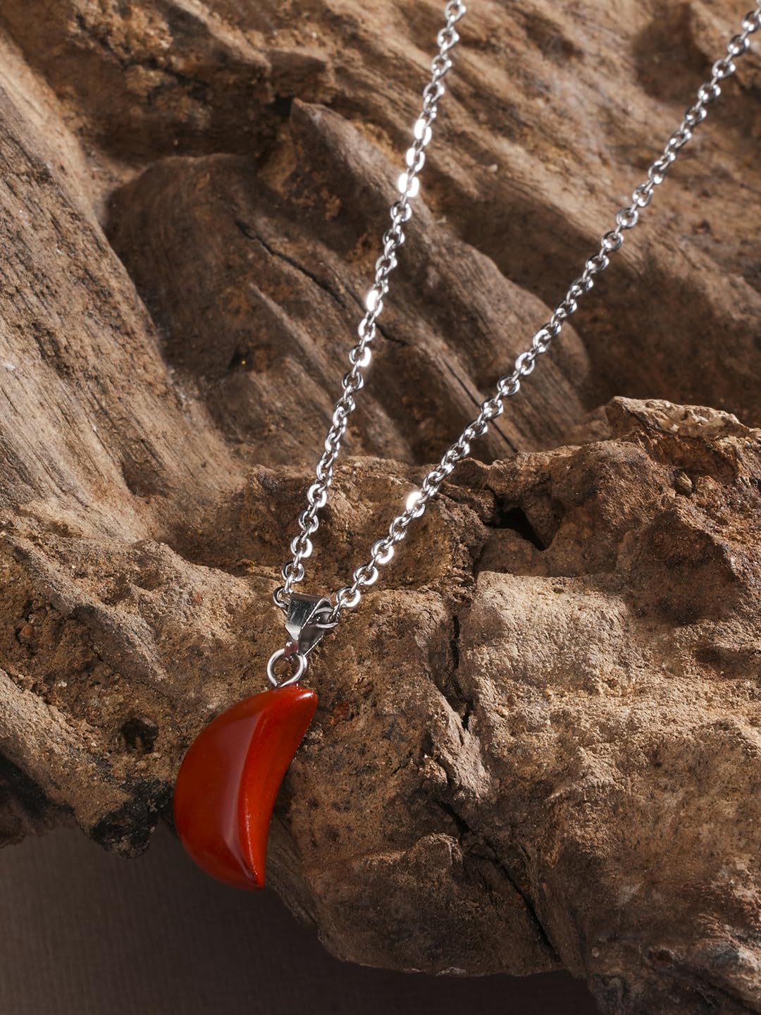 El Regalo Beautiful Agate Crescent Moon Pendant Necklace with Stainless Steel Chain for Girls & Women (Brick Red Moon)