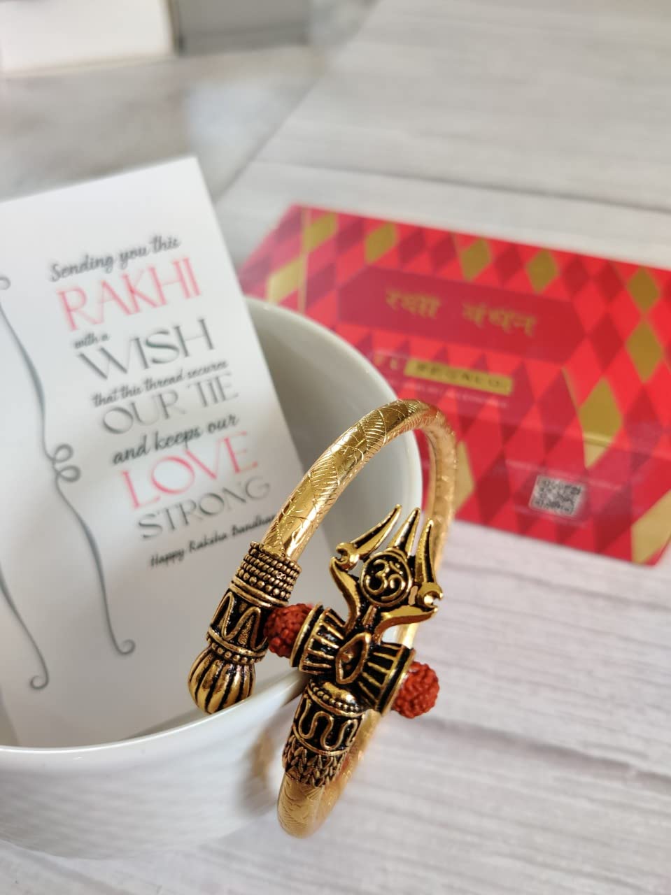 El Regalo Men's Trident Rudraksha Rakhi for Brother - Rudraksha Bracelet Combo with, Message Card in gift Box for Brother/Bhai