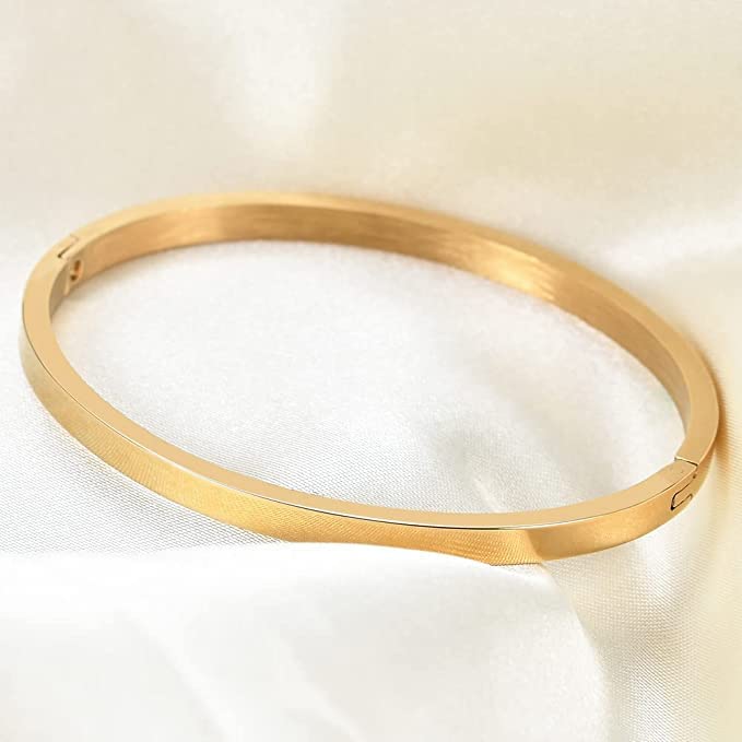 El Regalo 1 PC Titanium Stainless Steel Oval Hinged/Openable Bracelet Bangle for Girls & Women 4mm width (Gold Bangle/Bracelet)