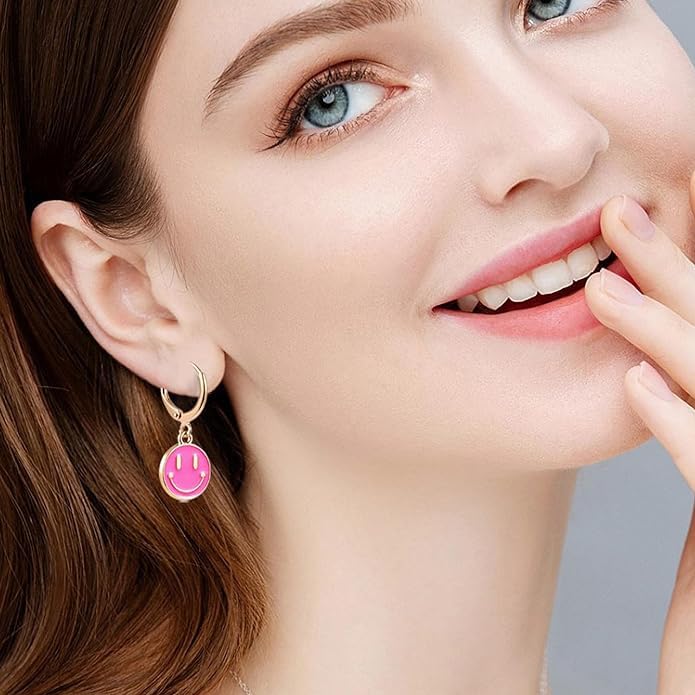 El Regalo Smiley Face Small Huggie Hoop Trendy Emoji Earrings- Preppy Cute Happy Face Dangle Drop Cartilage Colorful Hypoallergenic Earrings Gifts for Teen Girls Women (Pink)