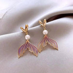 El Regalo Women's & Girl's Chic Gradient Fishtail Pearl Dangle Earrings- Iridescent Cascading Pearls | Trendy Mermaid-Core Design