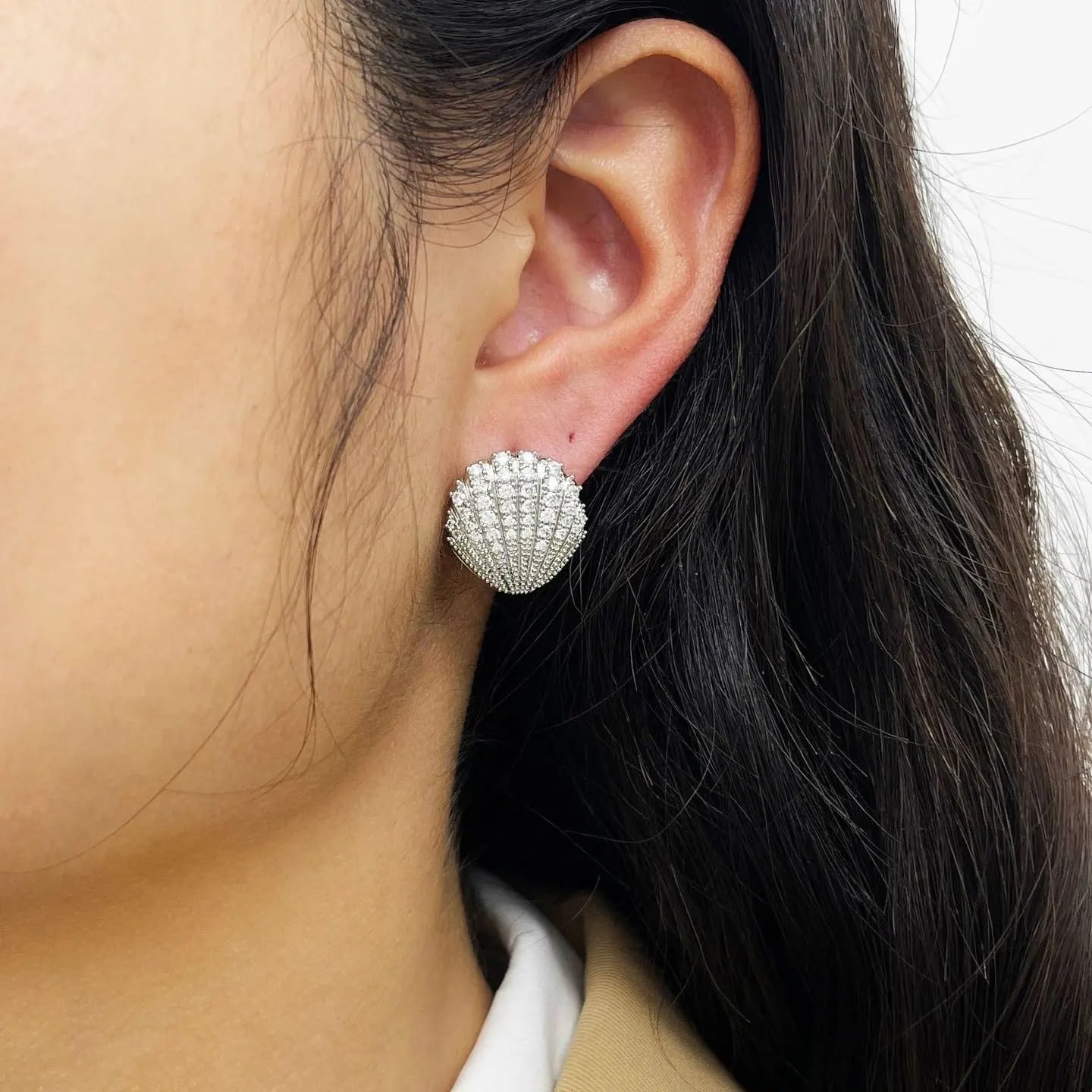 El Regalo Elegant French-Style Luxury Full Diamond Zircon Pearl Shell-shaped Ear Hoops Clips for Women & Girls- Full Paved Cubic Zirconia Shell Earrings (Silver)