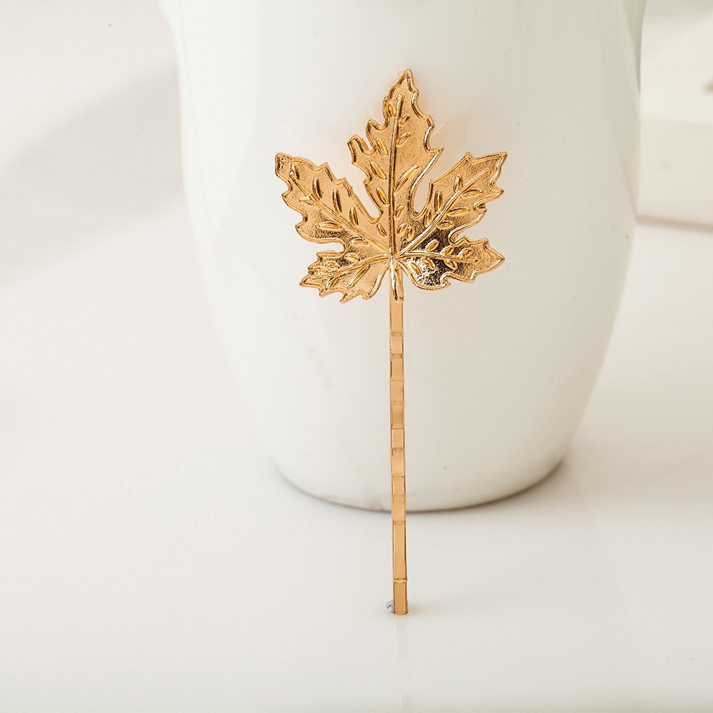 El Regalo 2 PCs Maple Leaf Fancy Bobby Pins Hair Clips Set for Girls & Women | Hair Clips/Pins/Hair Accessories for Girls & Women (2 Gold Maple Pins)