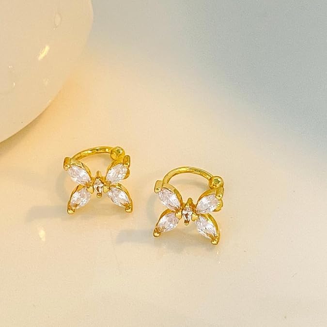El Regalo Cute CZ Butterfly Ear Cuffs for Non-Pierced Ears - Trendy Non-Piercing Cartilage Cuff Wrap Clip-On Earrings - Rhinestone Fake Earrings for Girls & Women