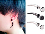 El Regalo 2Pcs Punk Stainless Steel Ear Stud Earrings for Boys/Men- Horn Style Spike Men's Cool Gothic Hippie Earrings (1 Black & 1 Silver)