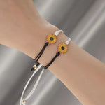El Regalo Unisex-Adult 2PCs Minimalist Sunflower Rakhi Set for Bhai/Bhabhi/Niece/Nephew - Designer Pinky Promise Rakhi with Roli-Chawal Shagun Pack, Message Card in Rakhi Gift Box (Black & White)