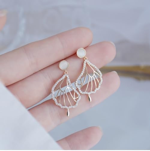 El Regalo Golden Moon, Pearl, Cat, Flower, Wings Dangle Earrings For Girls & Women- Temperament Pearl Cherry Cat Rhinestone Earring Girl Party Jewelry Gift (Wings Earrings)