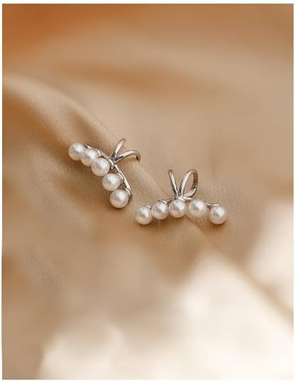 El Regalo 2PCs Tiny Pearl Cuff Cartilage Non-Pierced Clip On Earrings for Girls & Women- Vintage Pearl Clip Earrings (2 Silver)