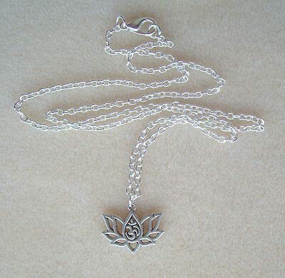 El Regalo Yoga Lotus Flower Necklace with Om Symbol | Yoga Meditation Spiritual Lotus Om Necklace for Her