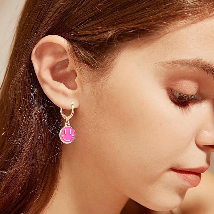 El Regalo Smiley Face Small Huggie Hoop Trendy Emoji Earrings- Preppy Cute Happy Face Dangle Drop Cartilage Colorful Hypoallergenic Earrings Gifts for Teen Girls Women (Pink)