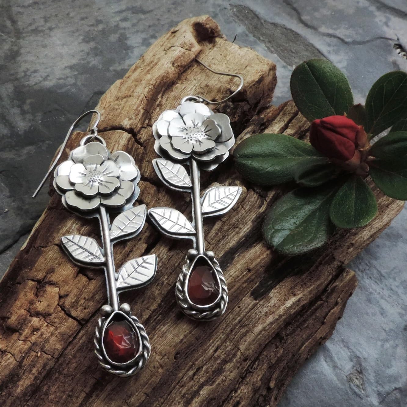 El Regalo Vintage Rose Red Crystal Silver Earrings- Trendy Vintage Bohemian Ethnic Flower Drop Statement Earrings for Women/Girls