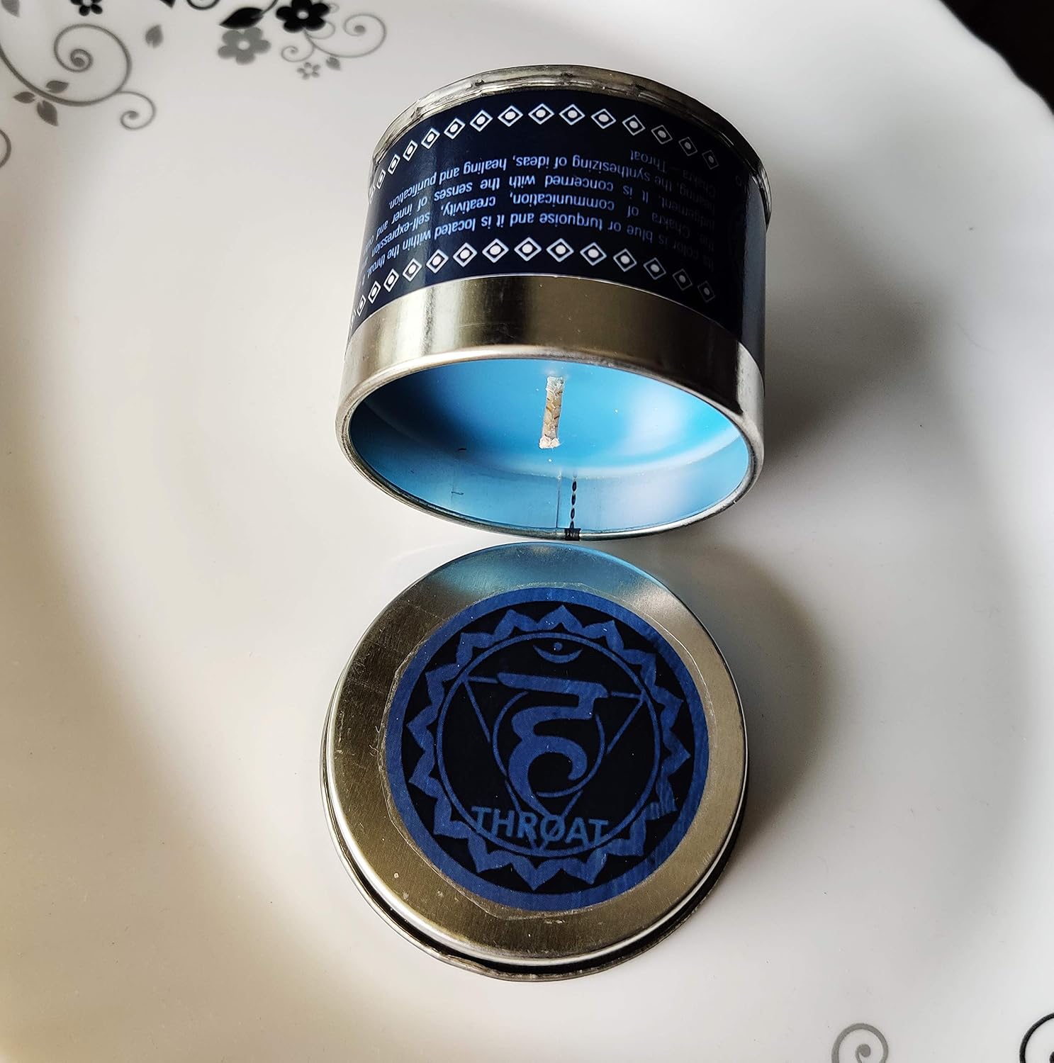 El Regalo Throat Chakra Tin Candles | Vishuddha Chakra Aromatherapy/Meditation Candles | Fragrances: Sandalwood