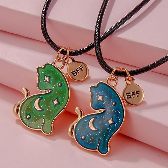 El Regalo Womens 2PCs BFF Best Friends Cats with Moon Stars Necklaces Set- Best Friends Necklace for 2 Color Change Due to Temperature BFF Jewelry Friendship Gifts