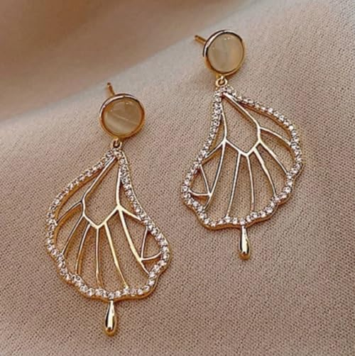 El Regalo Golden Moon, Pearl, Cat, Flower, Wings Dangle Earrings For Girls & Women- Temperament Pearl Cherry Cat Rhinestone Earring Girl Party Jewelry Gift (Wings Earrings)
