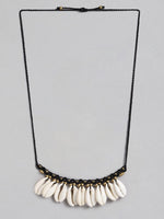 El Regalo Bohemian Gypsy Hippie Cowrie Beads Collar Macrame Choker Necklace for Girls & Women | Adjustable Retro Cowrie Handmade Beach Choker Necklace (Black Macrame Cowrie Necklace)