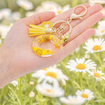 El Regalo Personalized Name Initials Natural Flowers & Bee Charm Keychain - Custom Letter Keyring with Daisy Flower & Honey Bee Pendant, Purse, Bag, Backpack Accessory (Letter C)